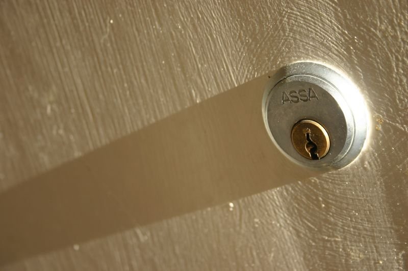 Lock and shadow