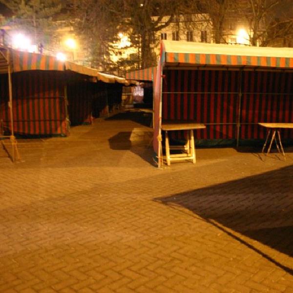 Empty market