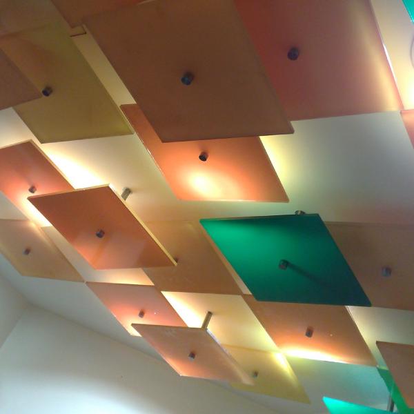 Wok 2 Walk ceiling