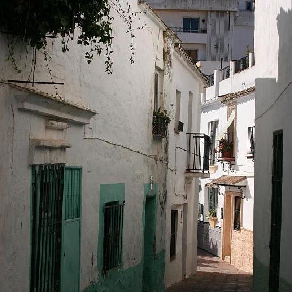 Narrow street