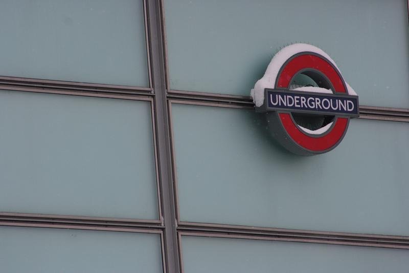 Snowy roundel