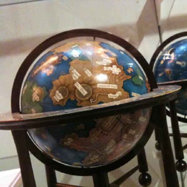 Globes in the V&A