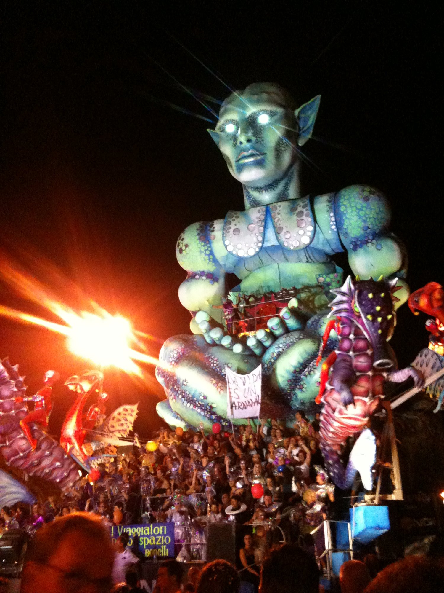 La vida es un Carnivale