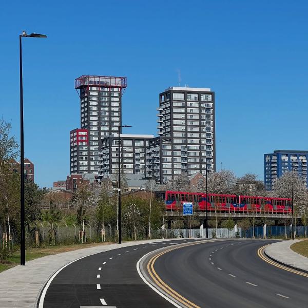 DLR passing Dock Road
